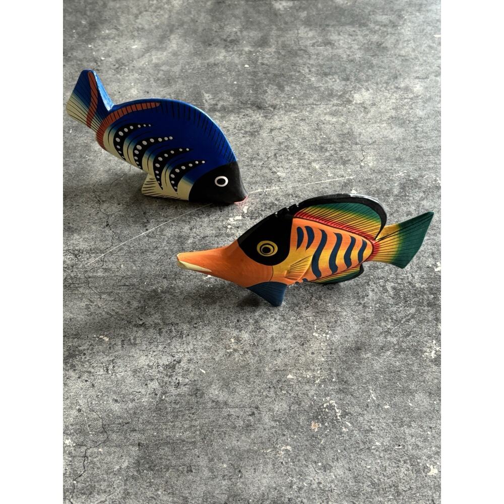 Vtg Wooden Whimsical Fish Figurines Set of 2